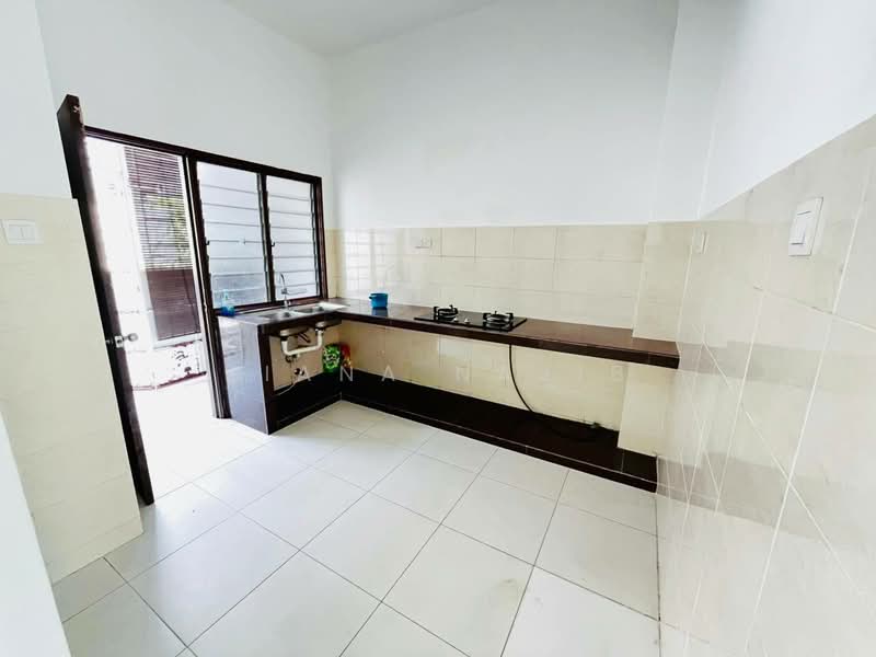 Rumah Teres 2 Tingkat untuk Dijual di Bandar Puncak Alam (Puncak Alam) - Ziana Najib - Kitchen - PropertyGuru.com.my