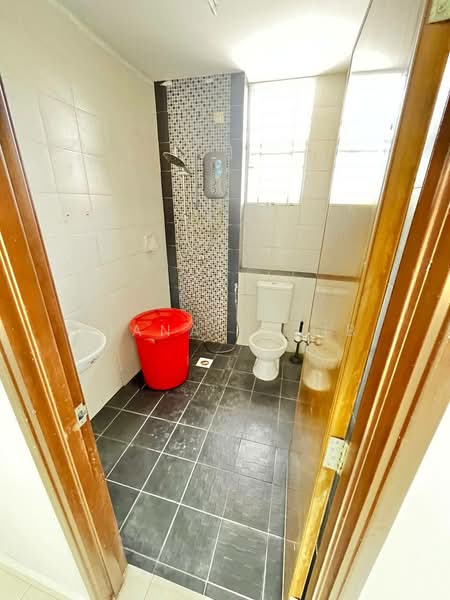 Rumah Teres 2 Tingkat untuk Dijual di Bandar Puncak Alam (Puncak Alam) - Ziana Najib - Bathroom - PropertyGuru.com.my