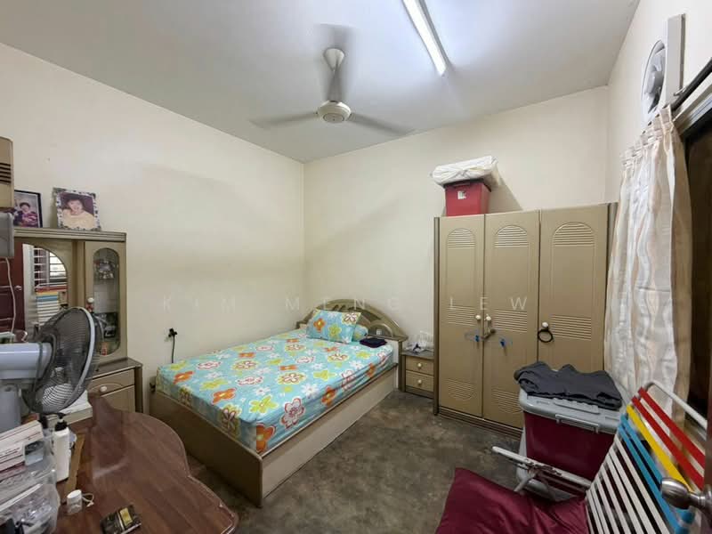 Rumah Teres 1 Tingkat untuk Dijual di Taman Kok Doh (Batu) - Kim Meng Lew - Bedroom - PropertyGuru.com.my