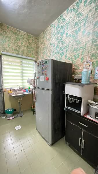 Rumah Teres 2 Tingkat untuk Dijual di Taman Sri Cheras (Cheras) - Amber Ng - Kitchen - PropertyGuru.com.my