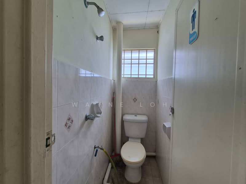 Shop for Sale in Bandar Sunway Tunas (Bayan Lepas) - Wayne Loh - Bathroom - PropertyGuru.com.my