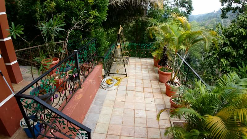 Rumah Banglo untuk Dijual di Bukit Tinggi (Bentong) - Ping Han Lai - Balcony - PropertyGuru.com.my