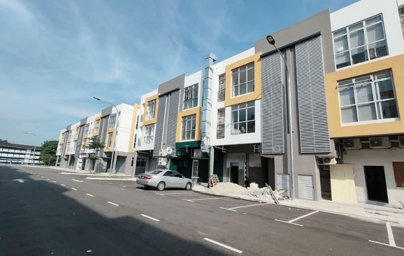 Shop / Office for Rent in Taman Molek (Johor Bahru) - Krystal Ho - Exterior - PropertyGuru.com.my