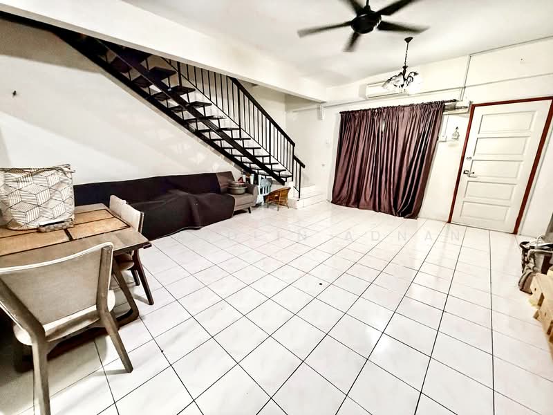 2-storey Terraced House for Sale in Seri Kembangan (Selangor) - Nor Azdlin Adnan - PropertyGuru.com.my