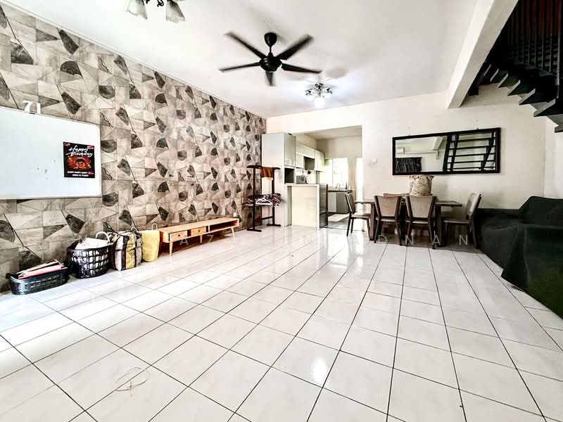 2-storey Terraced House for Sale in Seri Kembangan (Selangor) - Nor Azdlin Adnan - PropertyGuru.com.my