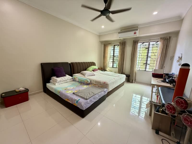 2-storey Terraced House for Sale in Taman Danau Desa (Taman Desa) - Adeline Teh - Bedroom - PropertyGuru.com.my