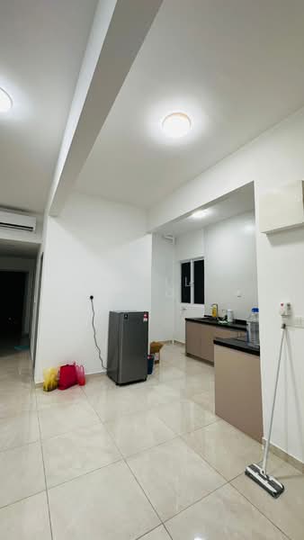 Kondominium untuk Disewa di Lucerne Residences - Jinelle Ong - Kitchen - PropertyGuru.com.my