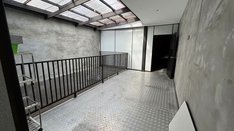 Kedai untuk Disewa di George Town (Penang) - Erin T - Interior - PropertyGuru.com.my