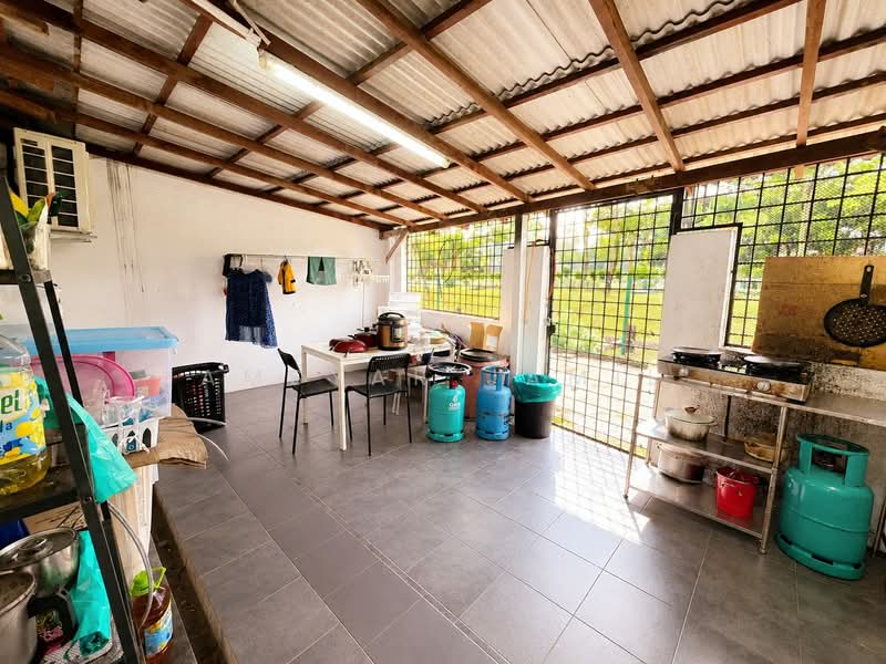 2-storey Terraced House for Sale in Shah Alam (Selangor) - Amsyar Jamil - Kitchen - PropertyGuru.com.my