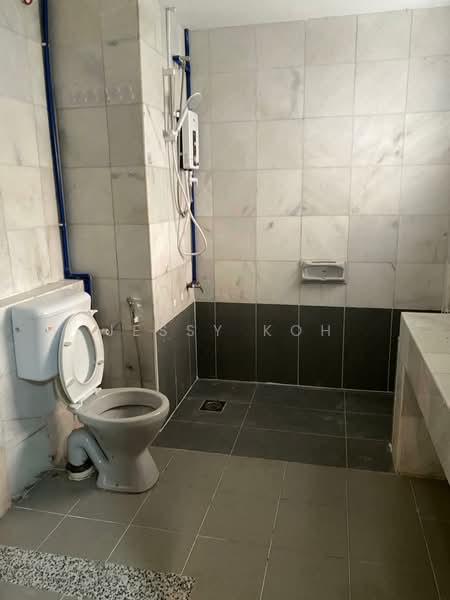 Servis Apartment untuk Disewa di TriTower Residence @ Johor Bahru Sentral - Jessy Koh - Bathroom - PropertyGuru.com.my