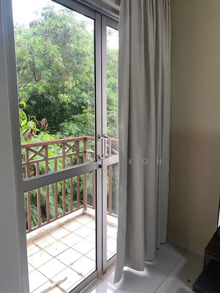 Servis Apartment untuk Disewa di TriTower Residence @ Johor Bahru Sentral - Jessy Koh - Balcony - PropertyGuru.com.my