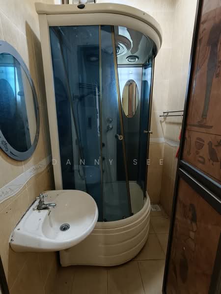 Rumah Banglo untuk Disewa di Kelapa Sawit (Kulai) - Danny See - Bathroom - PropertyGuru.com.my