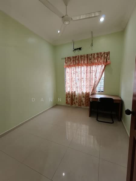 Rumah Banglo untuk Disewa di Kelapa Sawit (Kulai) - Danny See - Study - PropertyGuru.com.my
