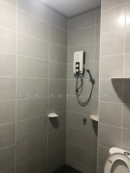 Servis Apartment untuk Disewa di BM City Suites @ BM City Mall - Kah Hui Teoh - Bathroom - PropertyGuru.com.my