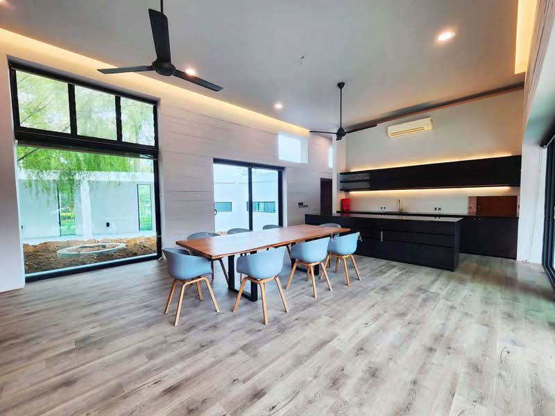 Bungalow for Sale in Leisure Farm (Gelang Patah) - Heston Lai - Dining Room - PropertyGuru.com.my