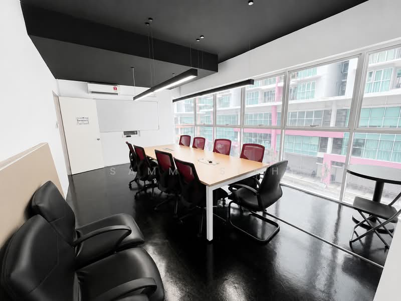 Kedai / Pejabat untuk Dijual di Ara Damansara (Selangor) - Sammi Siah - Meeting Room - PropertyGuru.com.my