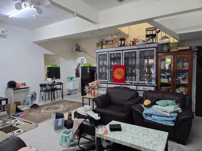 Rumah Teres 2 Tingkat untuk Dijual di Shah Alam (Selangor) - Amsyar Jamil - Living Room - PropertyGuru.com.my