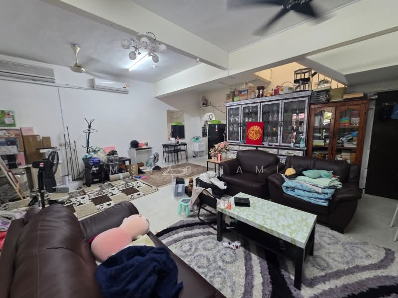 Rumah Teres 2 Tingkat untuk Dijual di Shah Alam (Selangor) - Amsyar Jamil - Living Room - PropertyGuru.com.my