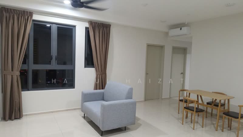 Servis Apartment untuk Disewa di Seiring Residensi - Hairul Haizat - Living Room - PropertyGuru.com.my