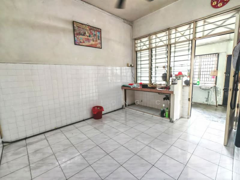 Rumah Teres 2 Tingkat untuk Dijual di Permas Jaya (Johor Bahru) - Shieh Long Chen - Kitchen - PropertyGuru.com.my