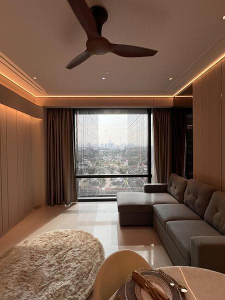 Kediaman Servis untuk Disewa di Regent Suites @ Pavilion Damansara Heights - KK Lim - Living Room - PropertyGuru.com.my
