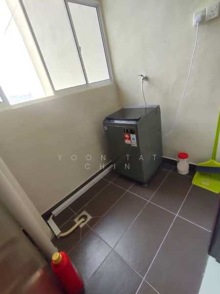 Condominium for Rent at Paraiso Residence @ The Earth - Yoon Tat Chin - Interior - PropertyGuru.com.my