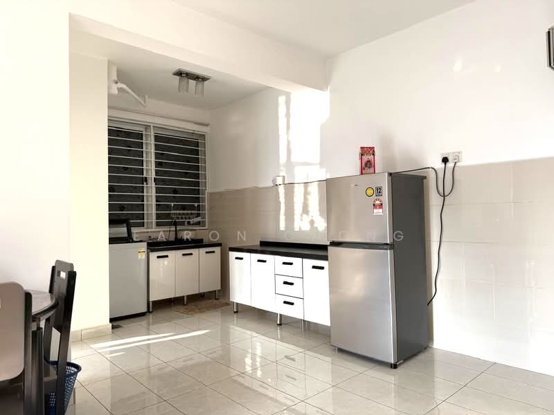 Servis Apartment untuk Disewa di Livia Residence @ C180 - Earon Chong - Kitchen - PropertyGuru.com.my