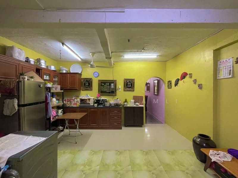 Terraced House for Sale in Batu 9 (Cheras) - Luqman Ramli - Kitchen - PropertyGuru.com.my