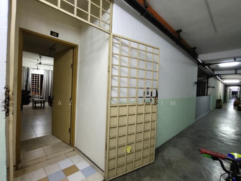 Pangsapuri untuk Dijual di Apartment Minang Ria 2 - Azli Ibrahim - Entrance - PropertyGuru.com.my
