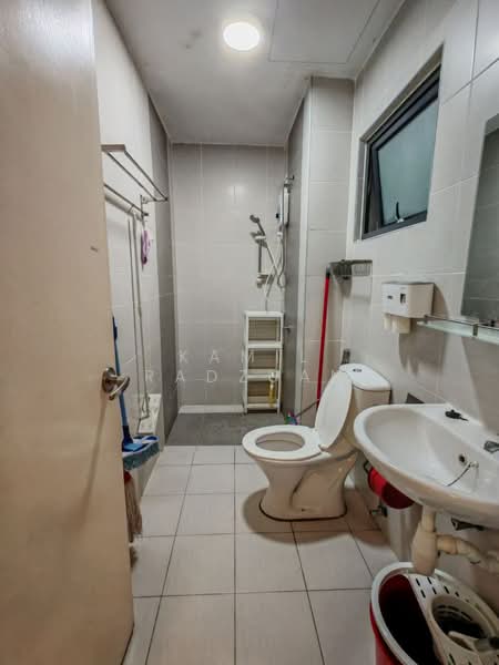 Service Residence for Rent at Kiara Plaza - Kamil Radzuan - Bathroom - PropertyGuru.com.my
