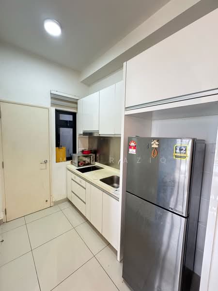 Service Residence for Rent at Meridin Suites @ The Meridin - Amir Raziq - Kitchen - PropertyGuru.com.my