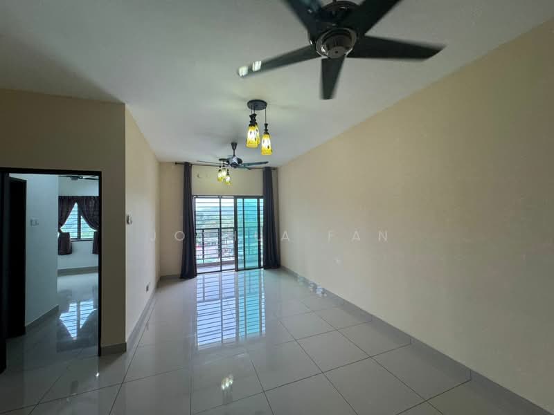 Kondominium untuk Disewa di Residensi Zamrud - Joshua Fan - Living Room - PropertyGuru.com.my