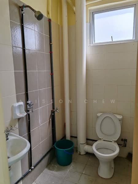 Pangsapuri untuk Dijual di Idaman Lavender 3 - Alisson Chew - Bathroom - PropertyGuru.com.my