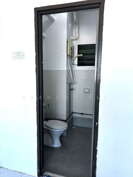 Pangsapuri untuk Disewa di Vista Impiana - Brandon Yee - Bathroom - PropertyGuru.com.my