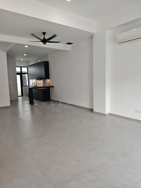 Rumah Teres 2 Tingkat untuk Disewa di Taman Mount Austin (Tebrau) - Calley Chin - Interior - PropertyGuru.com.my