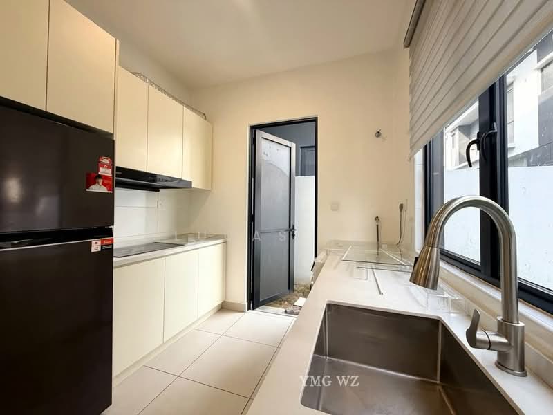 Semi-Detached House for Rent in Eco Ardence (Setia Alam) - Lucas Ng - Kitchen - PropertyGuru.com.my