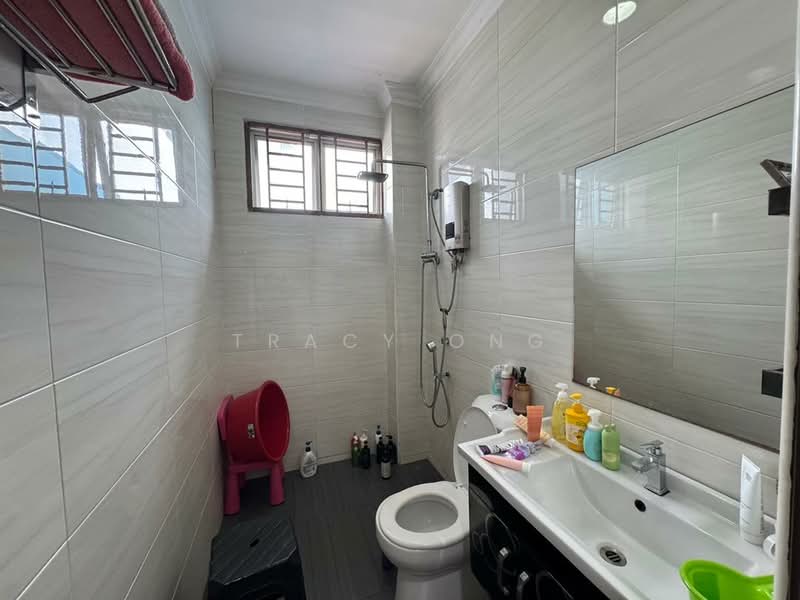 Rumah Teres 2 Tingkat untuk Dijual di Taman Seri Orkid (Skudai) - Tracy Ong - Bathroom - PropertyGuru.com.my