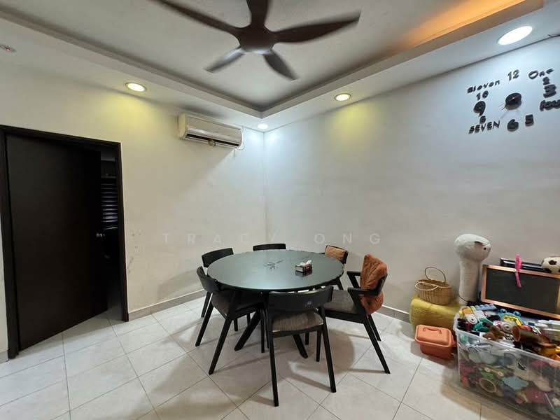 Rumah Teres 2 Tingkat untuk Dijual di Taman Seri Orkid (Skudai) - Tracy Ong - Dining Room - PropertyGuru.com.my