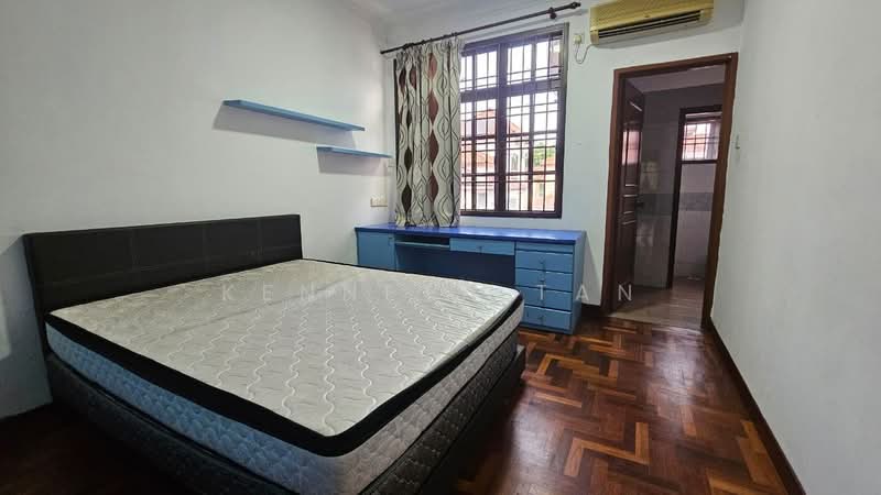 Terraced House for Rent in Taman Pelangi Indah (Ulu Tiram) - Kenneth Tan - Bedroom - PropertyGuru.com.my