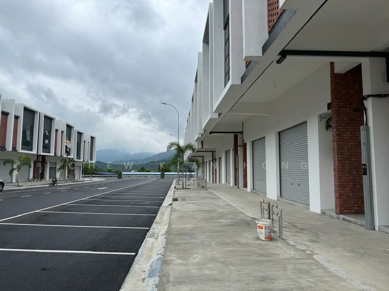 Kedai / Pejabat untuk Dijual di Bandar Ainsdale (Seremban) - Chew Kian Hong - Exterior - PropertyGuru.com.my