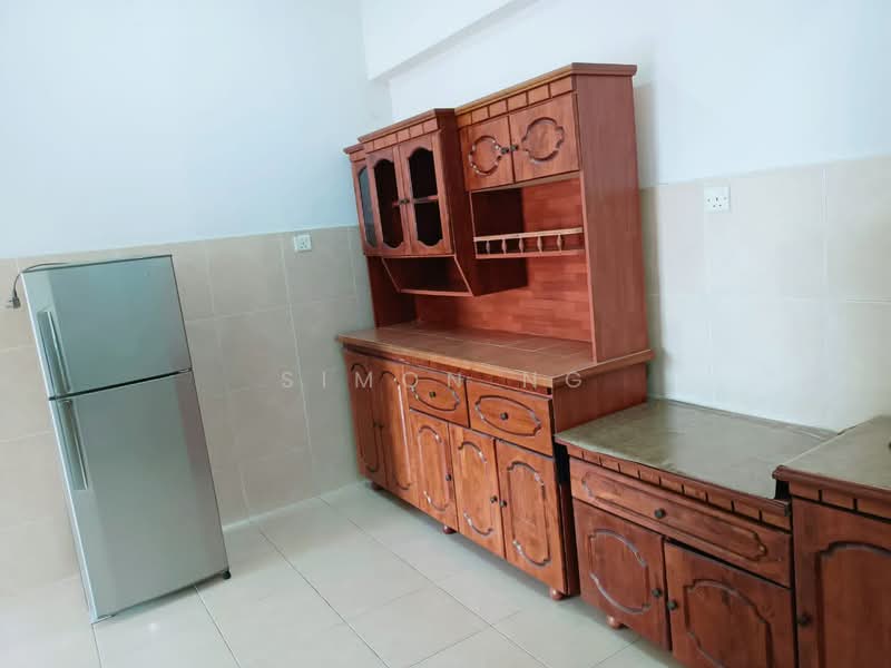 Kondominium untuk Dijual di Sea View Tower - Simon Ng - PropertyGuru.com.my