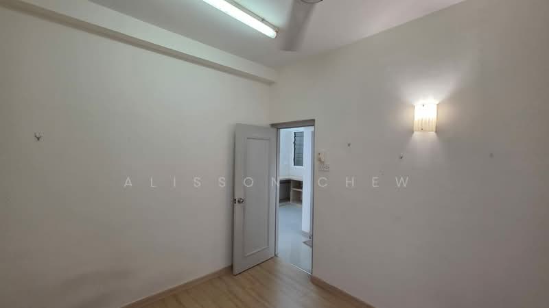 Condominium for Sale at Gurney Park Condominium - Alisson Chew - Interior - PropertyGuru.com.my