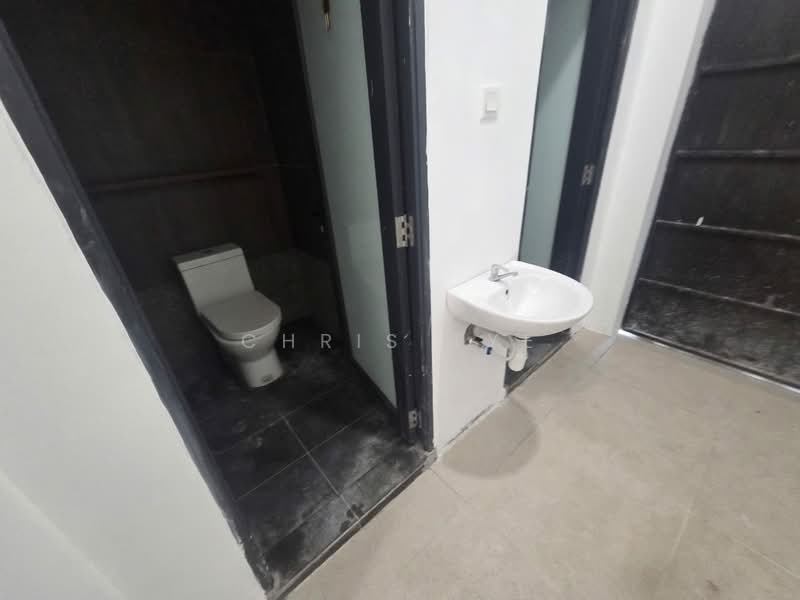 Shop for Rent in Taman Tun Dr Ismail (Kuala Lumpur) - Chris Tye - Bathroom - PropertyGuru.com.my