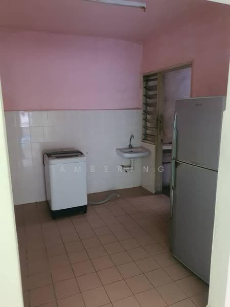 Kondominium untuk Dijual di Idaman Sutera - Amber Ng - Kitchen - PropertyGuru.com.my