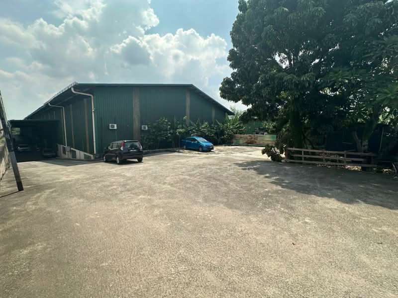 Warehouse for Rent in Kampung Baru Sungai Buloh (Sungai Buloh) - CW Kong - Exterior - PropertyGuru.com.my