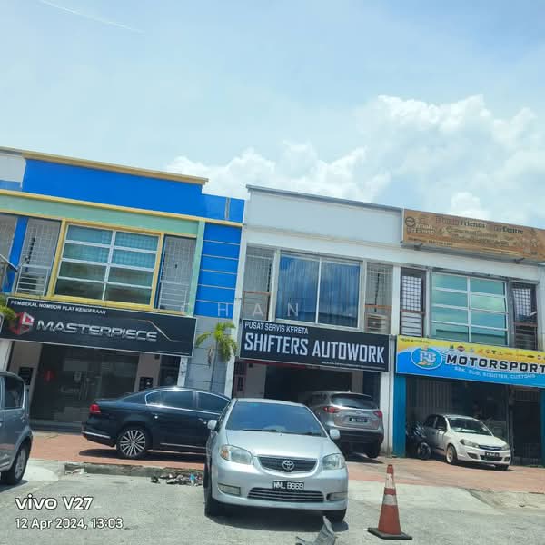 Shop / Office for Sale in Taman Balakong Jaya (Balakong) - Chan . - Exterior - PropertyGuru.com.my