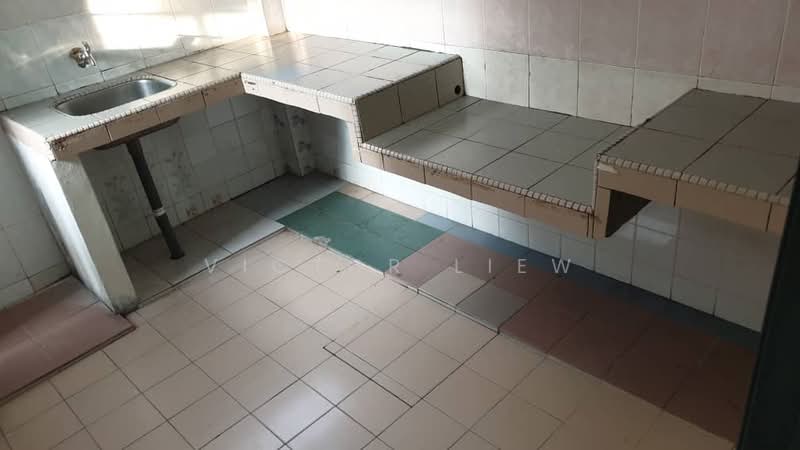 Rumah Teres 1.5 Tingkat untuk Dijual di Seksyen 7 (Kota Damansara) - Victor Liew - Kitchen - PropertyGuru.com.my