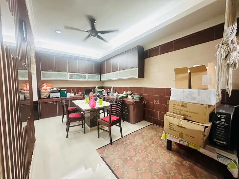 Semi-Detached House for Sale in Taman Taming Jaya (Balakong) - Luqman Ramli - Kitchen - PropertyGuru.com.my