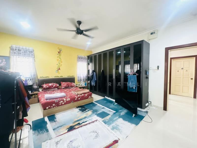 Semi-Detached House for Sale in Taman Taming Jaya (Balakong) - Luqman Ramli - Bedroom - PropertyGuru.com.my