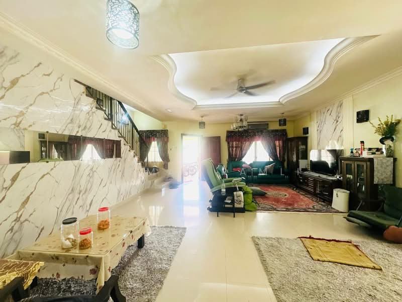 Semi-Detached House for Sale in Taman Taming Jaya (Balakong) - Luqman Ramli - Living Room - PropertyGuru.com.my